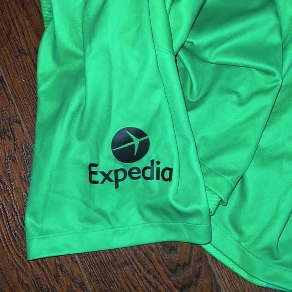 LFC Nike Mens Home Stadium Goalkeeper soccer Jersey 21/22.  Size XL - Picture 9 of 12